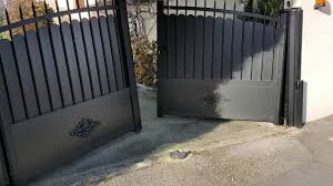 Maybe you would like to learn more about one of these? Guide Des Portails Materiaux Types Dimensions Accessoires Et Distributeurs