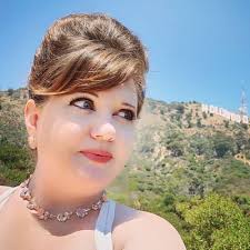 Dan Santelli (@sinyeaste)