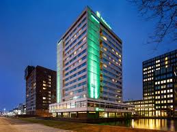 We had the opportunity to show other hotels our beach volleyball skills. Holiday Inn Familienhotels Von Ihg In Amsterdam