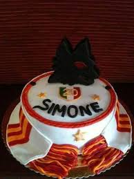 Zucchero&vanilla è un'affermata realtà nel mondo del cake design e che metterà tutta la professionalità e la grande esperienza del suo personale a vostra completa. Ramen Noodles Cake Birthday In Nice Birthday Cake Ideas Scoop It
