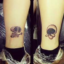 Você viu algo que chamou sua atenção? Matching Ankle Tattoos Of Wall E And Eva By Murat