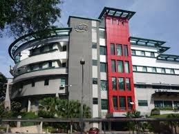 The university of malaya is committed to conduct teaching and learning, carry out research and provide quality services on a global level, generate and enhance knowledge through continuous improvement efforts for the benefit of all stakeholders, especially university of malaya's students. Hospital University Malaya