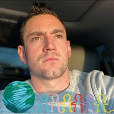 Hummingbird Feeder Pass it on