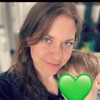 Melanie Leinbach's Instagram, Twitter & Facebook