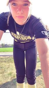 Isaiah Kinsey's Instagram, Twitter & Facebook