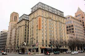 Historic Washington Dc Hotel Is Providing Modern Luxuries Http Goo Gl Yq1ktm Washington Dc Hotels National Register Of Historic Places Dc Hotel