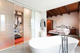 Vous disposez de suffisamment d'espace pour vous aménager votre petit cocon privé ? 40 Suites Parentales Magnifiques Pour Trouver L Inspiration