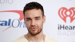 Fans mourn death of former One Direction star