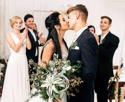 Chapel of flowers las vegas view wedding. How To Choose The Best Las Vegas Wedding Chapel