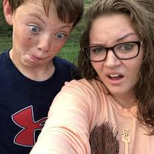 🎉 𝐃𝐈𝐒𝐍𝐄𝐘 𝐖𝐎𝐑𝐋𝐃 𝐆𝐈𝐕𝐄𝐀𝐖𝐀𝐘 🎉 We are teaming up with  @savvygiveaways for the most magical giveaway of the year! Enter to win a  fully paid for Disney World or DisneyLand Vacation for