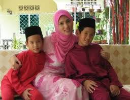 20,554 likes · 13 talking about this. 9 Foto Bekas Isteri Ac Mizal Shafnie Zainuddin Yang Jelita Bertudung Iluminasi