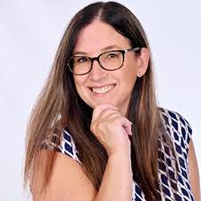 Potomac did new head shots at our most recent team meeting. Realized it's  been 10 years since my last one. Hair is definitely thinner than it was in  2013. Clothes are pretty