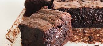 Moist brownies can be achieved by adding canola oil instead of butter, or at least half oil and half butter so that you will still have that rich buttery flavor while enjoying moist brownies. Resepi Brownies Gulasage