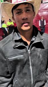 Ver Al Jinete Rolando Rodriguez Ganar Su Primera Carrera En Tampa Bay