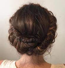 Here are some simple steps to create the perfect halo braid without any hassle. 20 Halo Braid Ideas To Try In 2021