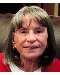 Kimberly Souders's Instagram, Twitter & Facebook