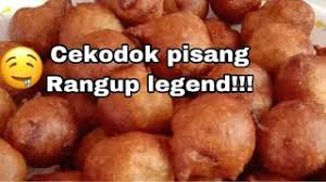 Cekodok adalah kudapan khas malaysia yang terbuat dari pisang. Cara Buat Cekodok Pisang Rangup Legend Youtube