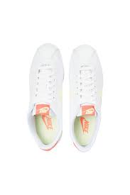 Cette mise à jour mise à jour contemporaine du classique. Nike Classic Cortez Leather En Cuir Lisse White Barely Volt Flash Crimson Nike Femme Citadium