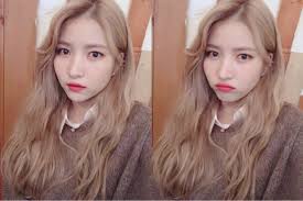 She is the leader and rapper of gfriend, which is under source music. Happysowonday Sowon Is Blonde 3 Celeb Social Media Pictures Onehallyu