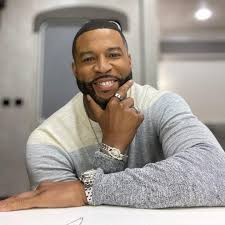 With a sweet, high tenor voice, a winning way with falsetto, flawless english, and no trace of an. Ogzlqjw2tta4zm
