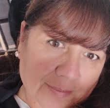 ASÍ ES UNA MUJER COMPLETA: