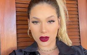 View the daily youtube analytics of virgínia fonseca and track progress charts, view future predictions, related channels, and track realtime live sub counts. Md0 A4ljvsmr M