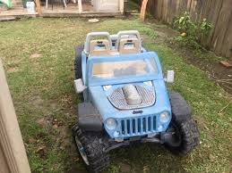 The first thing we would like to mention is that it has a powerful battery for what it is. Power Wheels Dune Racer Wont Go Forward Cheap Online Shopping