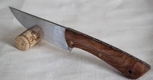 Couteau Fixe By Pierre Marna In St Etienne Realise En Xc75 De 19 Cm Dont 10 5 Pour Le Manche Le Manche Est En Cerisier Monte Avec Des Riv Laiton Acier Et Cerisier