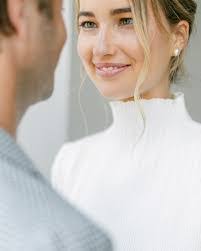 Meagan Leigh's Instagram, Twitter & Facebook