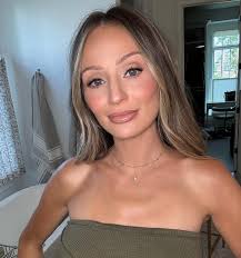 Soft glam on @laurenlane #makeupbylyndsayz
