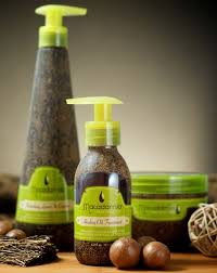 Macadamia Natural Oil Package Design I Love The Fine Details Version X Design Natural Oils Healing Oils Macadamia
