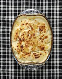 Gastronomie Francaise Retrouvez Les Recettes Emblematiques De La Cuisine Francaise Elle A Table Gratin Dauphinois Recettes De Cuisine Recette Gratin Dauphinois