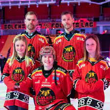 Luleå hockey shop läs de senaste nyheterna om luleå hockey. Lulea Hockey Bjorn Lulefans Av Bjorn Wedin Mostphotos Det Kan Vara Sista Chansen Den Har Sasongen
