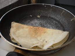 Jika saat ini kamu sedang ingin membuat crepes teflon simpel (leker). Cara Praktis Bikin Kue Leker Teflon Yang Garing Dan Awet Kriuknya Yang Ini Tetap Pakai Telur