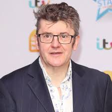 Joe Pasquale reveals ripped abs after undergoing dramatic body  transformation