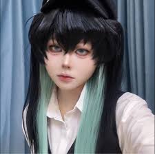 chao cac em! anh la Childe day! anh moi ve Viet Nam duoc 1 ngay nen chua  noi soi tieng viet. nghe noi vo anh dang o Viet Nam nen anh ve