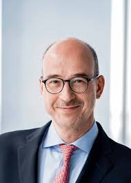 Innovation: VON DER IDEE ZUM BUSINESS