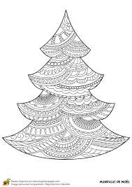 Mandalas noel pour les petits ; Dessin A Colorier D Un Mandala Sapin De Noel