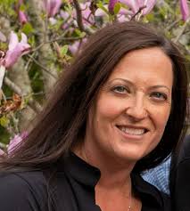 Jessica Bowler's Instagram, Twitter & Facebook