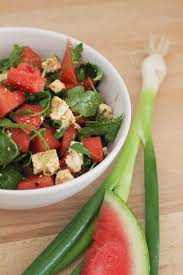 So Ein Freches Fruchtchen Frischer Melonen Salat Mit Feta Und Rucola Salat Mit Melone Melonensalat Mit Feta Feta Salat