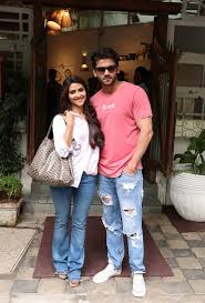 Salman Khan S Newest Finds Pranutan Bahl And Zaheer Iqbal Hang Out Together See Pics Hindustan Times She is a daughter of famous indian actor mohnish bahl and aarti bahl. hindustan times