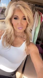 Debra Stipe's Instagram, Twitter & Facebook