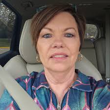 Deanna Lewis Gilchrist