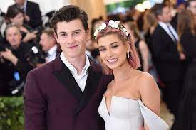 Bạn trai cũ Hailey Baldwin muốn hát ở đám cưới của cô và Justin Bieber