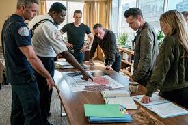 Chicago police department serie saison 6 en streaming, regarder chicago police department saison 6 en streaming. Chicago Fire Med Pd Un Crossover Enflamme Qui S Eteint Rapidement Critictoo Series Tv