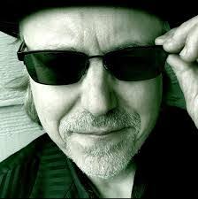 Jonathan Moorehead's Instagram, Twitter & Facebook