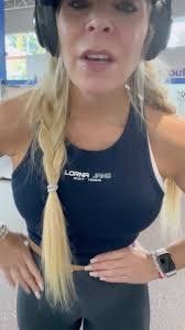 Tara Benoit's Instagram, Twitter & Facebook