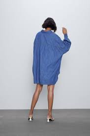 Pin Su Spring 2020 Oversized t shirts make you feel tiny! pin su spring 2020