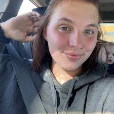 Anyone going to an upcoming show that can buy me one of the worldwide girl  tees 🥺🥺🥺 I'll pay for it + shipping !!!