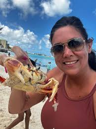 Gm ..Best place to swim wt the 🐖?? 😝😎